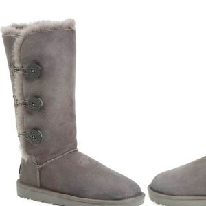 NEVER WORN Grey Tall Uggs Size 8